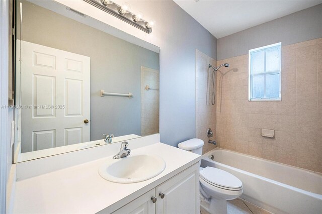 2933 SE 2nd St Unit 20, Homestead, FL 33033 - full bath featuring toilet, vanity, and  shower combination