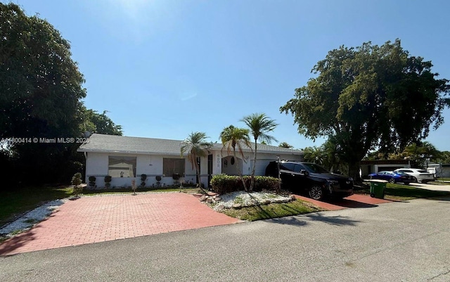 4909 Bayberry Ln, Tamarac, FL 33319 - single story home featuring driveway