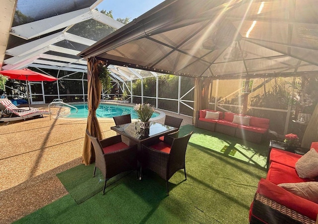 4909 Bayberry Ln, Tamarac, FL 33319 - swimming pool with a patio, an outdoor hangout area, and a lanai