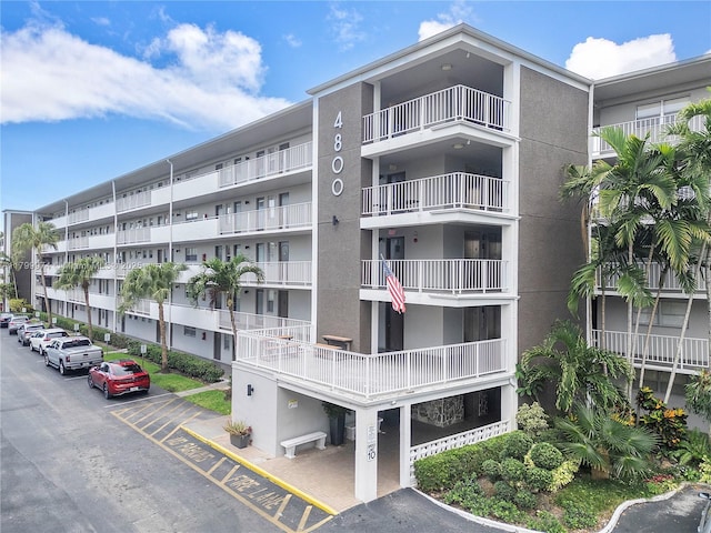 4800 Hillcrest Ln Unit 503, Hollywood, FL 33021 - view of apartment building / complex