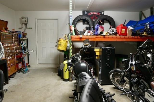 20600 SW 316th St, Homestead, FL 33030 - garage with a workshop area