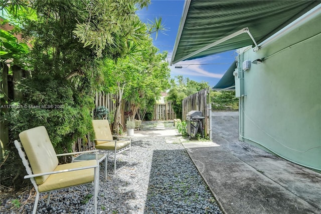 326 S 14th, Hollywood, FL 33020 - view of yard featuring fence and a patio area