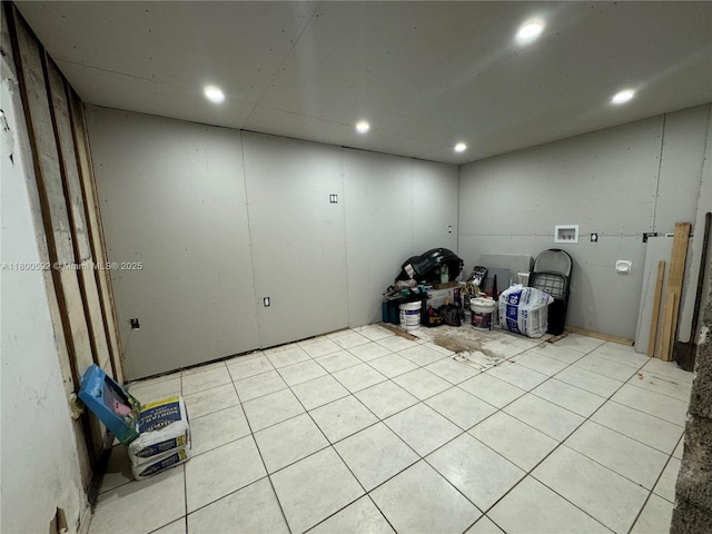 empty room with recessed lighting