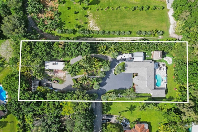 view of property location featuring property boundaries highlighted and a pool area