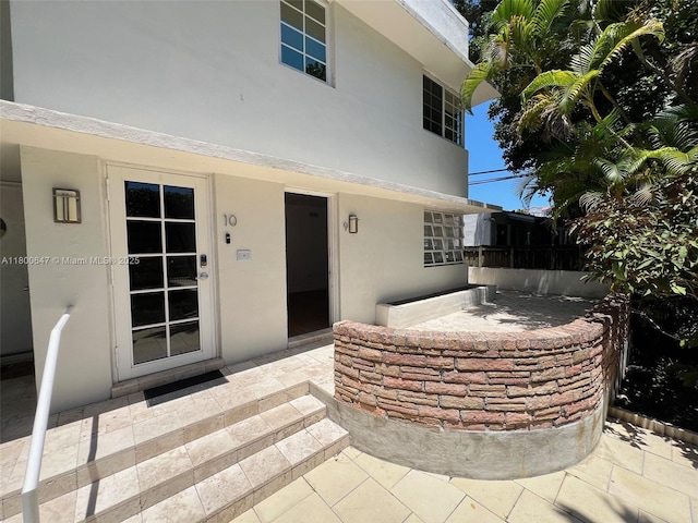 1605 Lenox Ave Unit 1605-9, Miami Beach, FL 33139 - property entrance featuring stucco siding