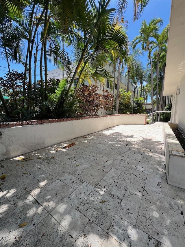 1605 Lenox Ave Unit 1605-9, Miami Beach, FL 33139 - view of patio