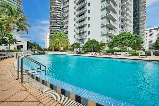 1050 Brickell Ave Unit 2416, Miami, FL 33131 - community pool with a patio