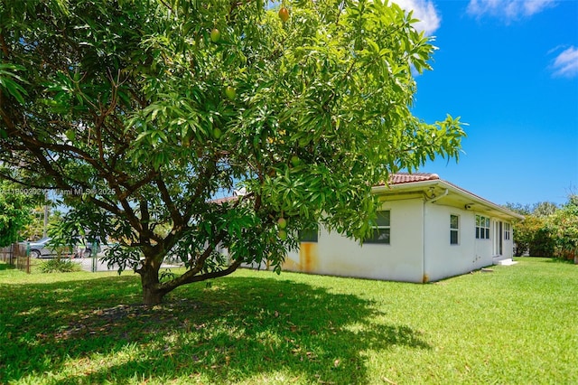 611 SW 8th St, Hallandale Beach, FL 33009 - view of yard