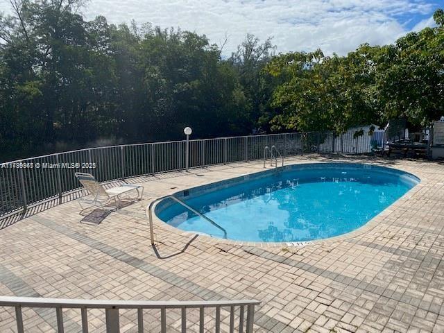 1860 Venice Park Dr Unit 101, North Miami, FL 33181 - photo 5