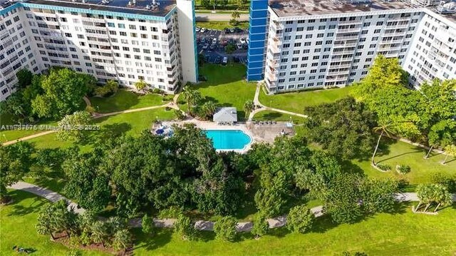4200 Hillcrest Dr Unit 1017, Hollywood, FL 33021 - aerial view of a pool