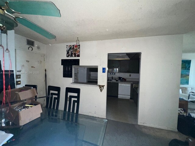 1470 NE 125th Ter Unit 810, North Miami, FL 33161 - living room with concrete floors