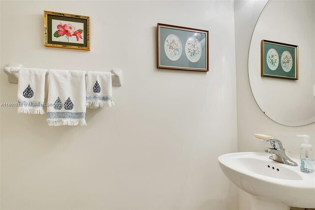 15073 SW 119th Ln, Miami, FL 33196 - bathroom featuring a sink