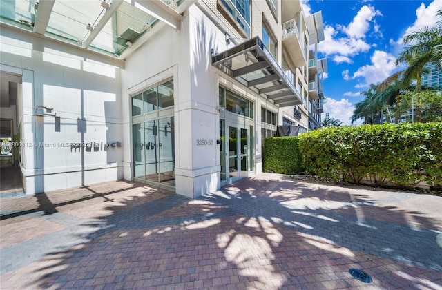 3250 NE 1st Ave Unit 806, Miami, FL 33137 - view of patio / terrace