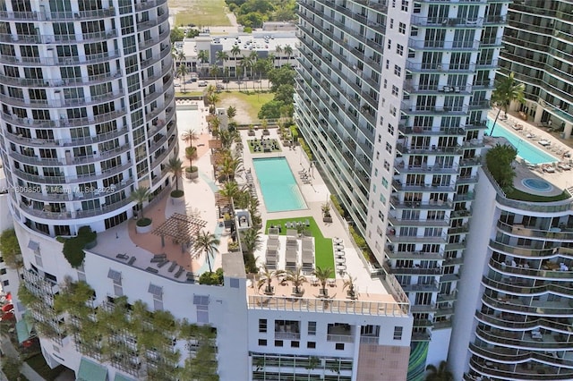 1750 N Bayshore Dr Unit 4007, Miami, FL 33132 - aerial view of a pool area