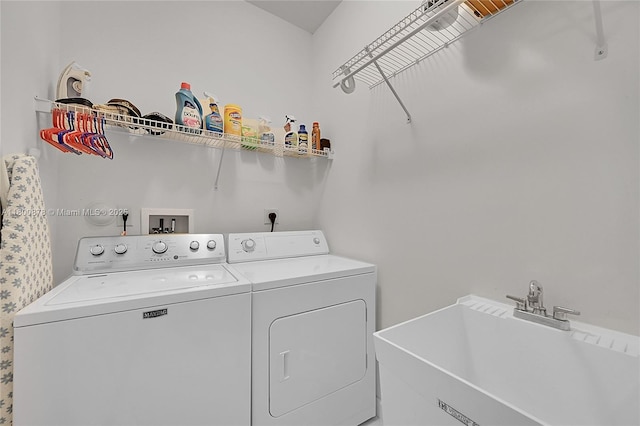 23157 Addison Lakes Cir, Boca Raton, FL 33433 - laundry area with washing machine and dryer