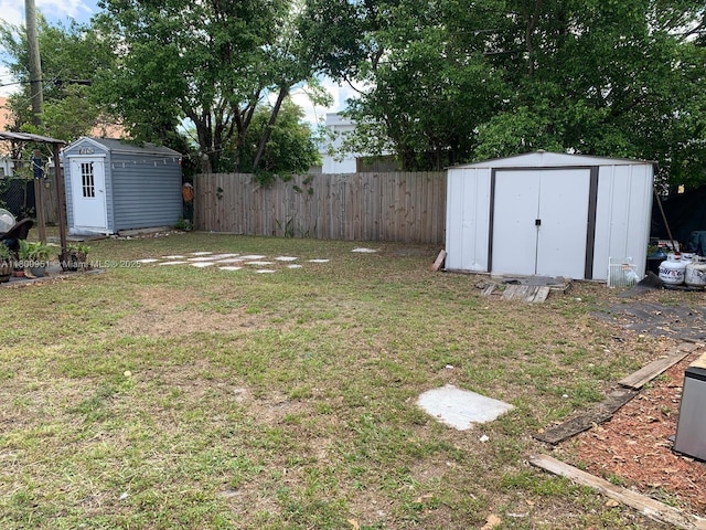 519 S 61st Ave, Hollywood, FL 33023 - view of yard featuring a storage unit and an outdoor structure