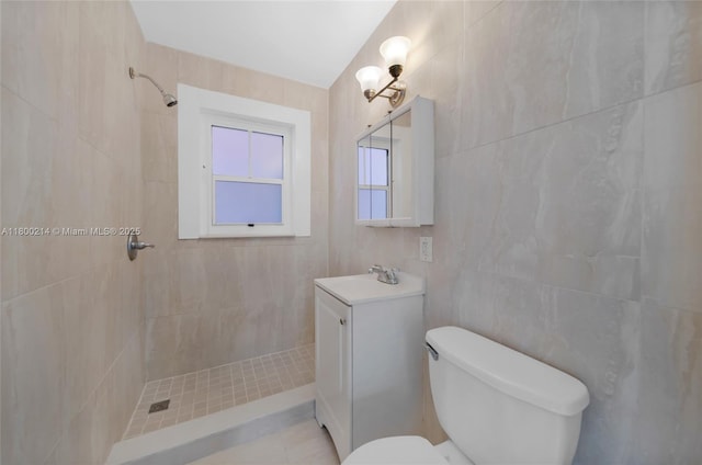 1621 Van Buren St, Hollywood, FL 33020 - full bath featuring tiled shower, toilet, and vanity