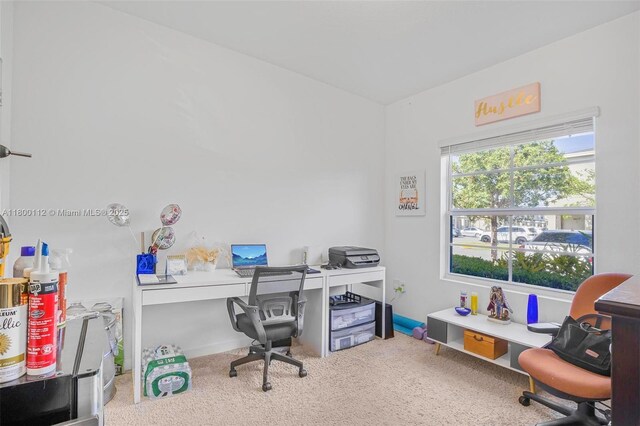 550 NE 4th Ave, Florida City, FL 33034 - full bathroom featuring a tile shower, toilet, and vanity