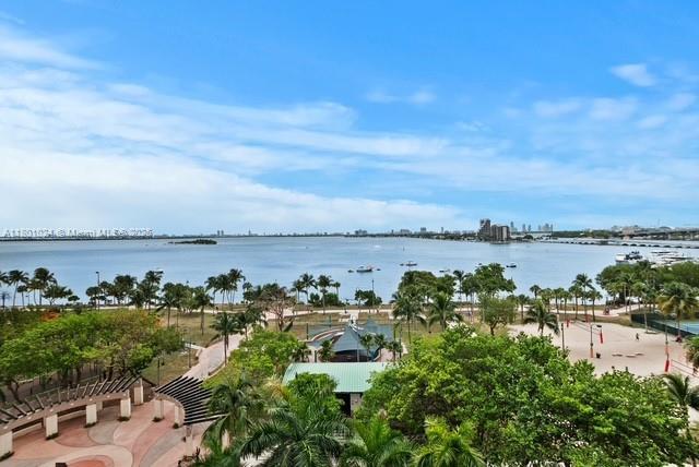 488 NE 18th St Unit 715, Miami, FL 33132 - water view