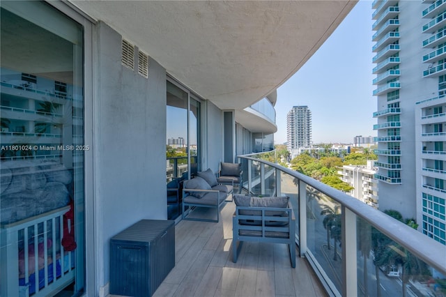 488 NE 18th St Unit 715, Miami, FL 33132 - balcony with a city view