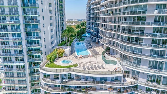 488 NE 18th St Unit 715, Miami, FL 33132 - view of apartment building / complex