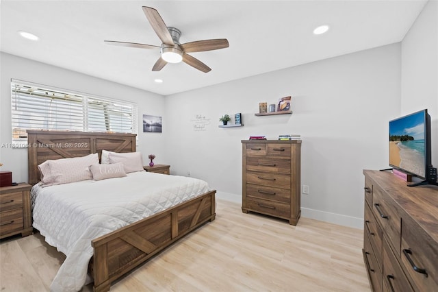 5318 Garfield St, Hollywood, FL 33021 - bedroom featuring baseboards, light wood-style flooring, a ceiling fan, and recessed lighting