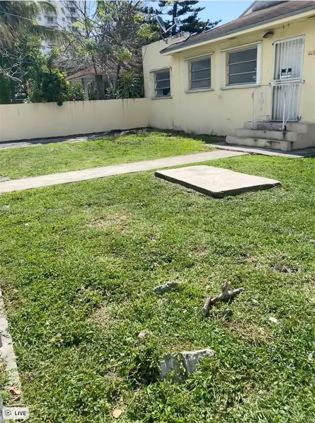 1268 SW 4th St, Miami, FL 33135 - view of yard