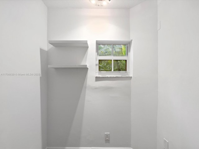 1125 Asturia Ave, Coral Gables, FL 33134 - view of mudroom