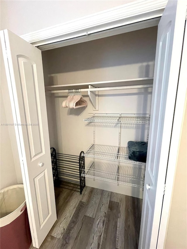 1900 NE 180th St, North Miami Beach, FL 33162 - view of closet