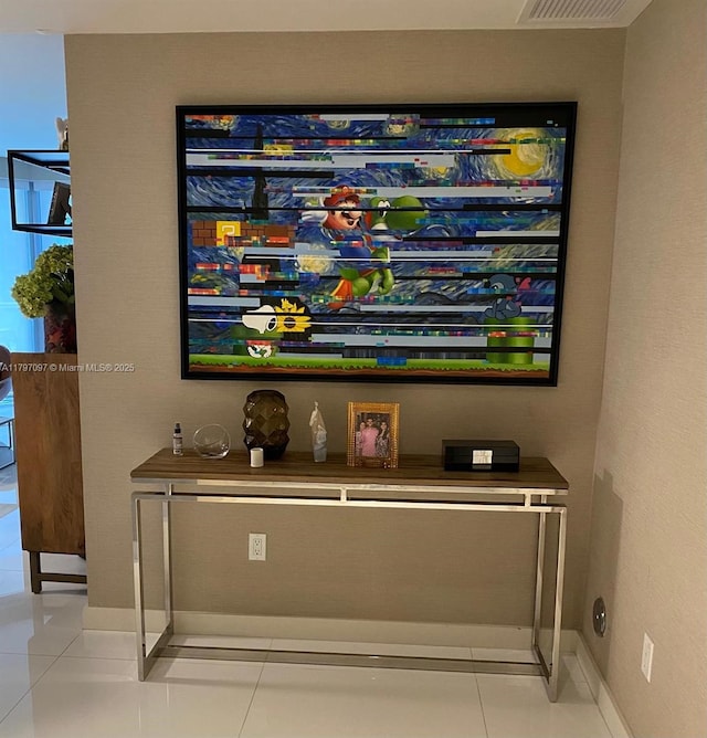 detailed view of baseboards