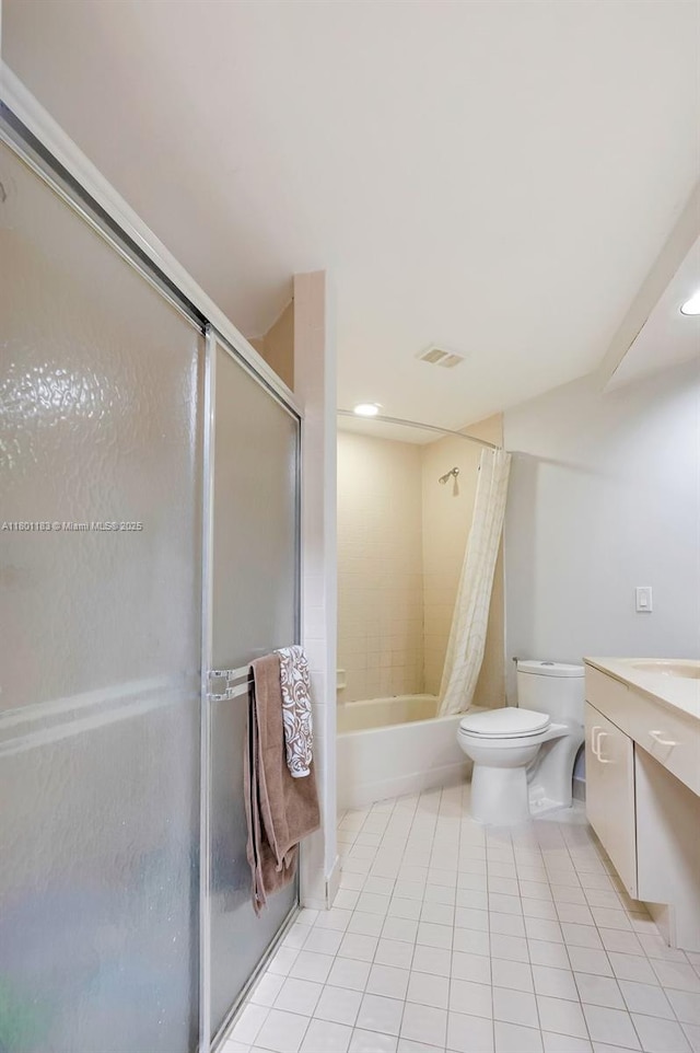 23158 Island Vw Unit 1, Boca Raton, FL 33433 - full bath featuring tile patterned flooring, toilet, vanity, shower / bath combo with shower curtain, and recessed lighting