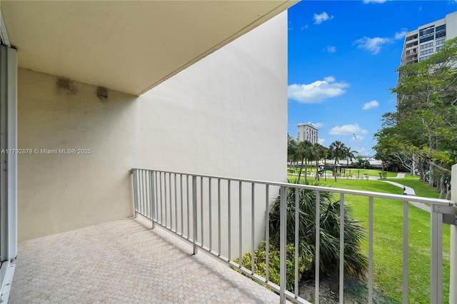 11111 Biscayne Blvd Unit 227, Miami, FL 33181 - view of balcony