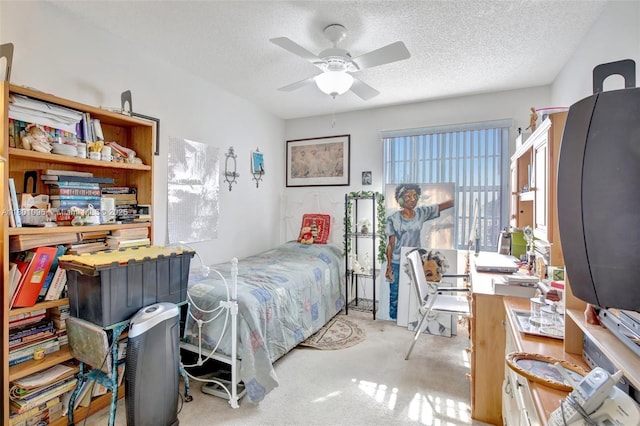 1562 NW 157th Ave, Pembroke Pines, FL 33028 - carpeted bedroom featuring a textured ceiling