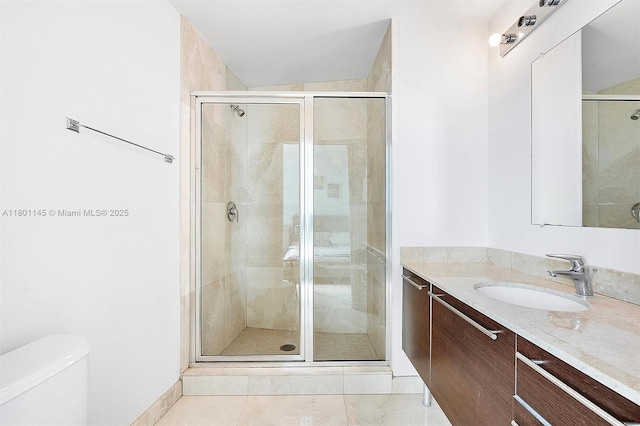 1900 N Bayshore Dr Unit 2915, Miami, FL 33132 - full bath featuring vanity, toilet, a shower stall, and tile patterned flooring