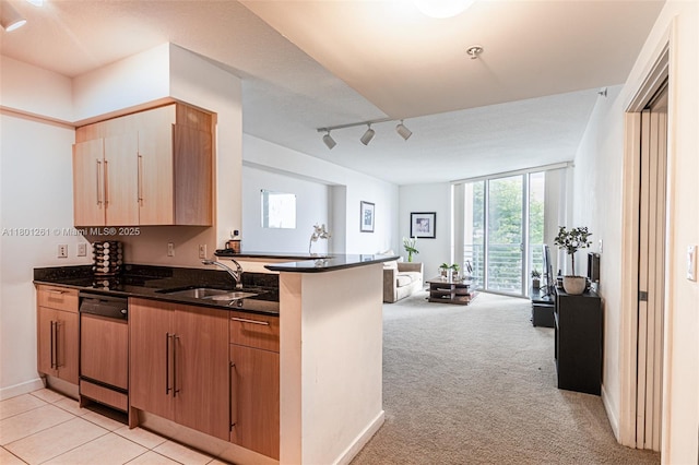 335 S Biscayne Bl Unit 902, Miami, FL 33131 - kitchen featuring a sink, dishwashing machine, open floor plan, floor to ceiling windows, and plenty of natural light