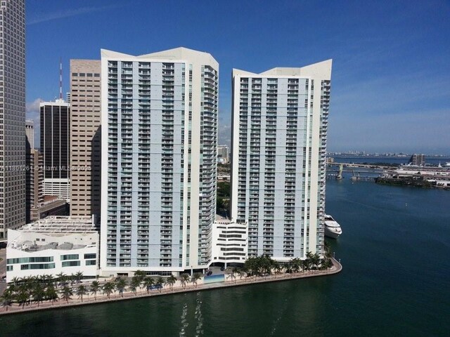 335 S Biscayne Bl Unit 902, Miami, FL 33131 - view of urban area with a nearby body of water