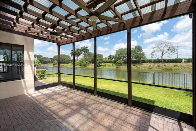 8513 NW 41st St, Cooper City, FL 33024 - unfurnished sunroom featuring a water view and a ceiling fan