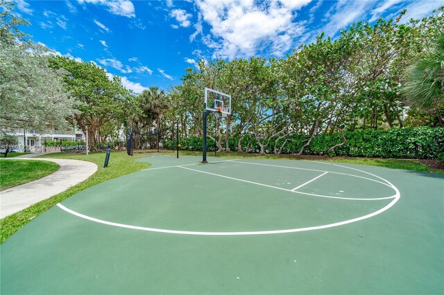 1201 S Ocean Dr Unit 1105N, Hollywood, FL 33019 - view of basketball court with community basketball court