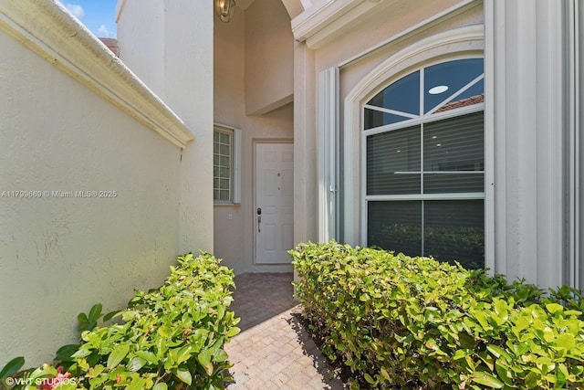 1576 Breakwater Ter, Hollywood, FL 33019 - property entrance featuring stucco siding