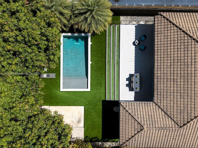 4275 Prairie Ave, Miami Beach, FL 33140 - drone / aerial view
