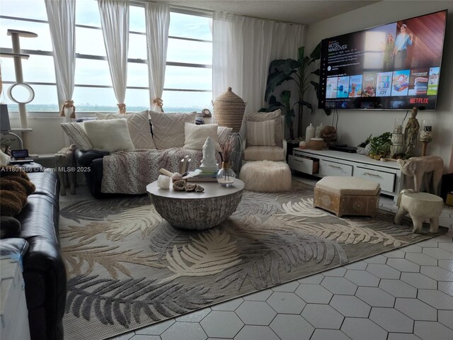 1351 NE Miami Gardens Dr Unit 1416E, Miami, FL 33179 - view of living area