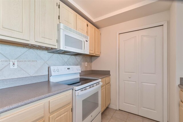 2665 SW 37th Ave Unit 1508, Miami, FL 33133 - living area with ceiling fan, a textured ceiling, carpet, and ornamental molding