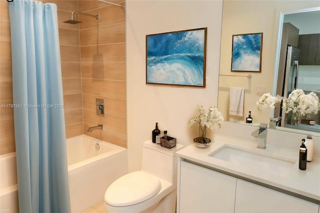 1600 SW 1st Ave Unit Th-07, Miami, FL 33129 - full bath featuring shower / bath combo with shower curtain, vanity, and toilet
