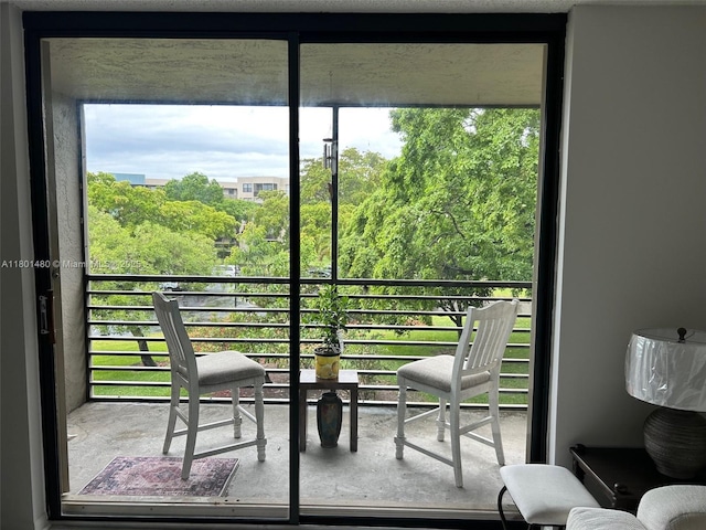 1000 Colony Point Cir Unit 302, Pembroke Pines, FL 33026 - view of balcony