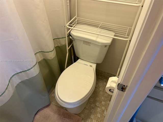 1000 Colony Point Cir Unit 302, Pembroke Pines, FL 33026 - full bathroom with toilet and tile patterned floors