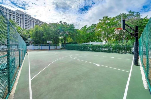 4000 NE Towwerside Ter Unit 1101, Miami, FL 33138 - view of sport court with community basketball court and fence