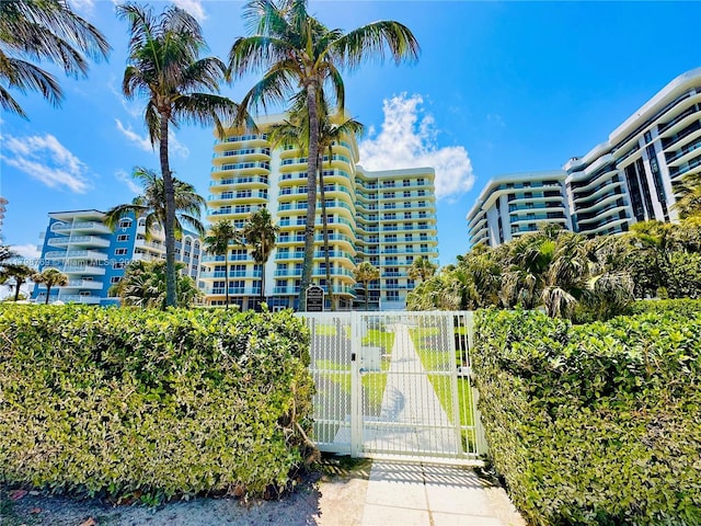 8855 Collins Ave Unit 7H, Surfside, FL 33154 - photo 5