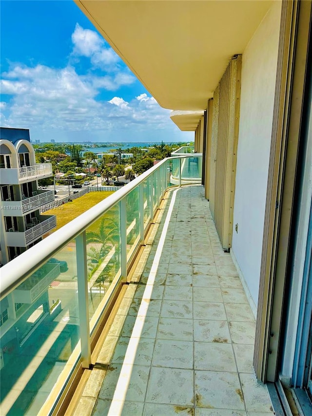 8855 Collins Ave Unit 7H, Surfside, FL 33154 - photo 6