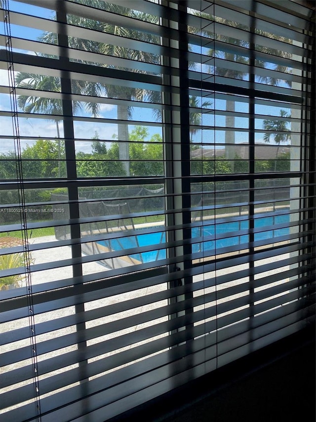 13135 SW 218th Ter, Miami, FL 33170 - detailed view