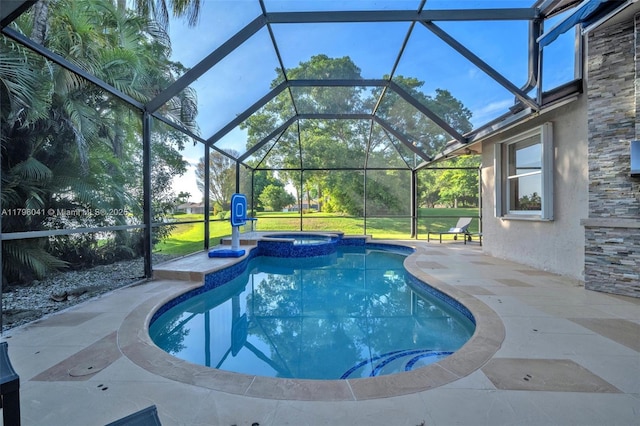 2623 Oakbrook Dr, Weston, FL 33332 - view of pool featuring a patio, a pool with connected hot tub, and a lanai